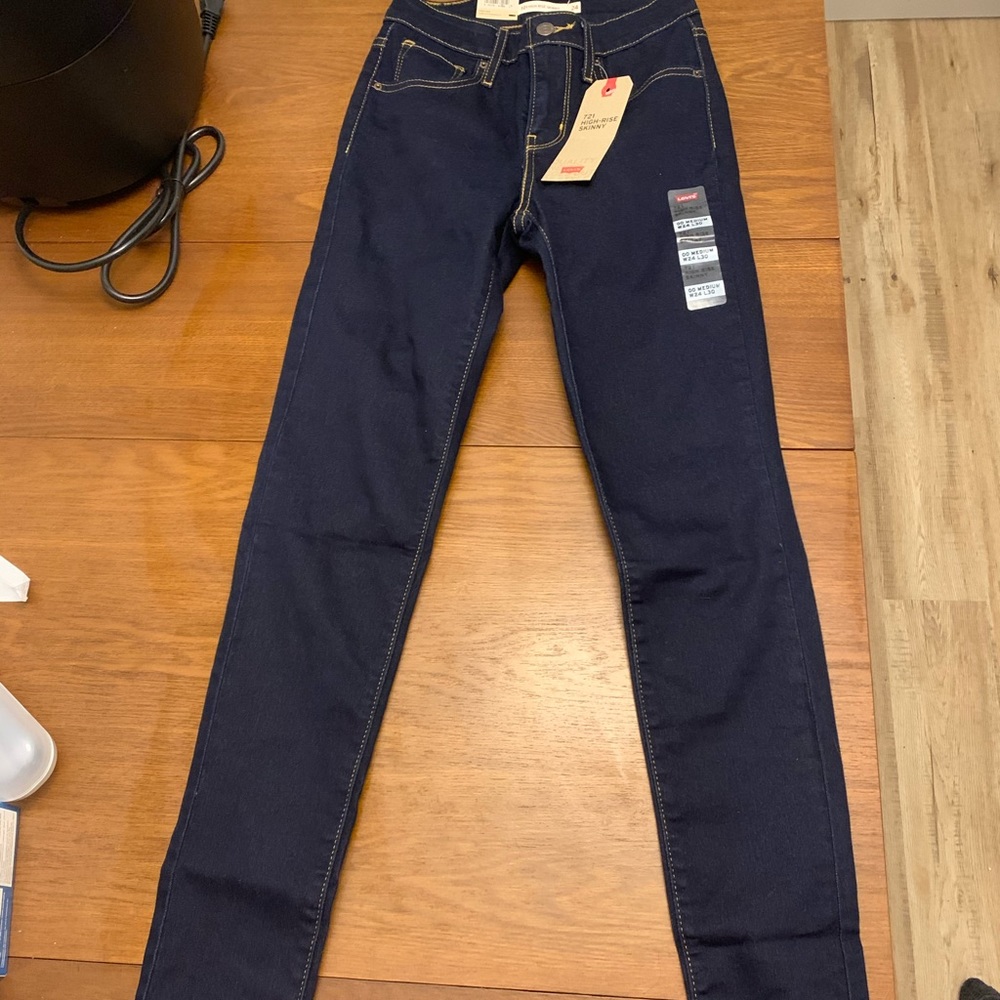 NWT Levi’s 721 High Rise Skinny Jeans Blue 00/24
